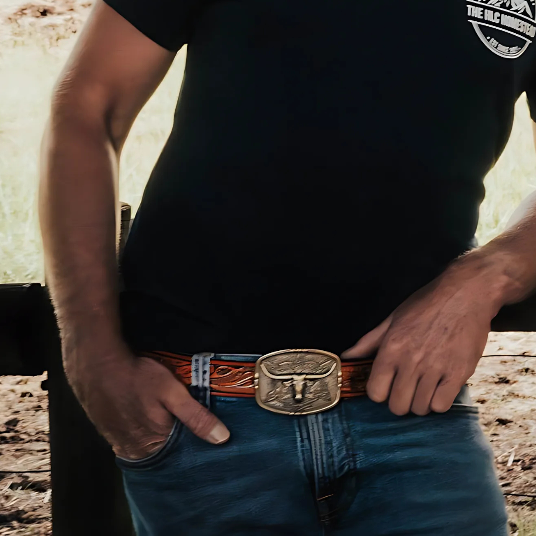 Long Horned Paisley Buckle