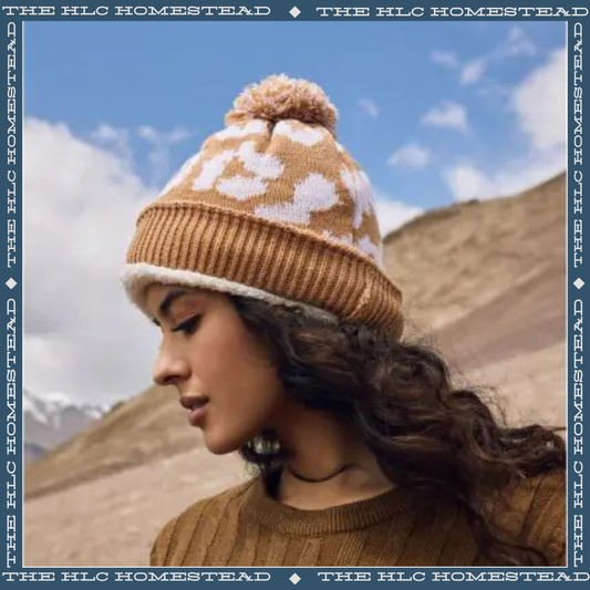 Chic Leopard Print Pom-Pom Beanie
